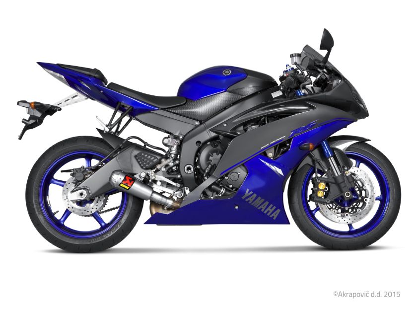 Akrapovic FELCSÚSZTATHATÓ LINE KIPUFOGÓ TITANIUM YAMAHA YZF-R6 600  motor kipufogó 0